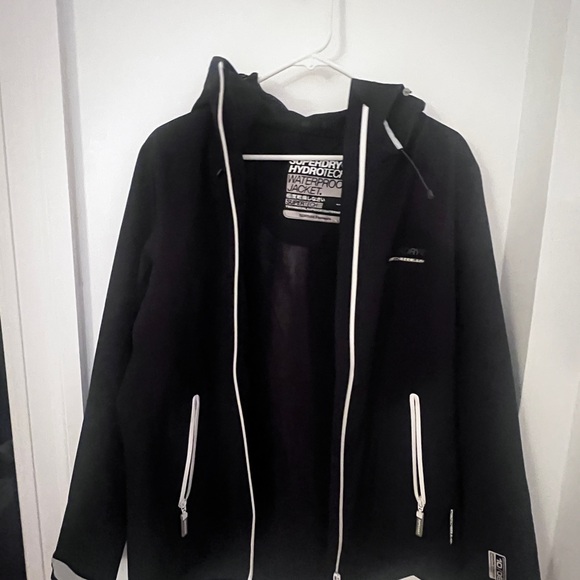 Superdry Black Raincoat Waterproof Jacket - Picture 2 of 3